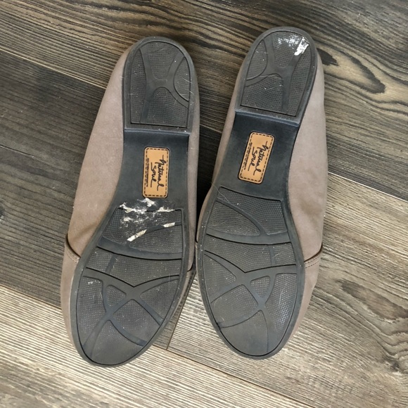 Natural Soul Faux Suede Smoking Shoes - Picture 6 of 6